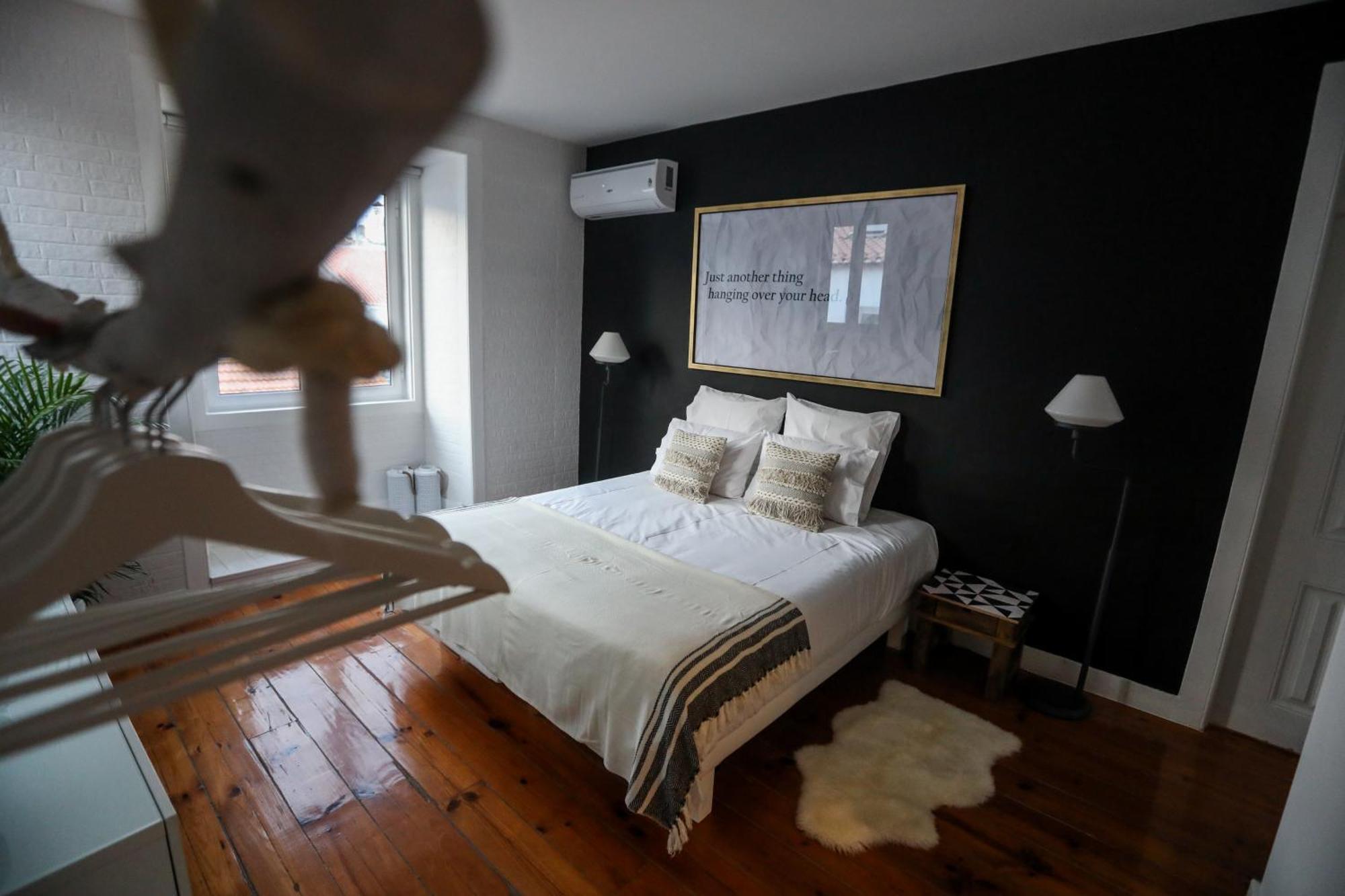 The Saints Suites Acomodação com café da manhã  3*