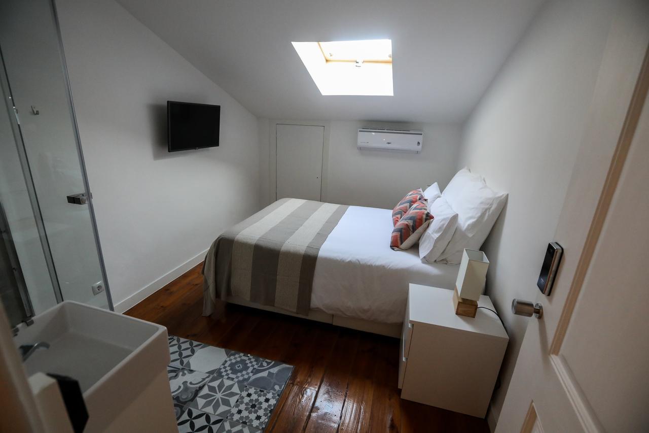 Acomodação com café da manhã  The Saints Suites Lisboa